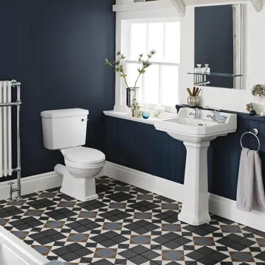 nuie Traditional 470mm Close Coupled Toilet With Soft Close Seat