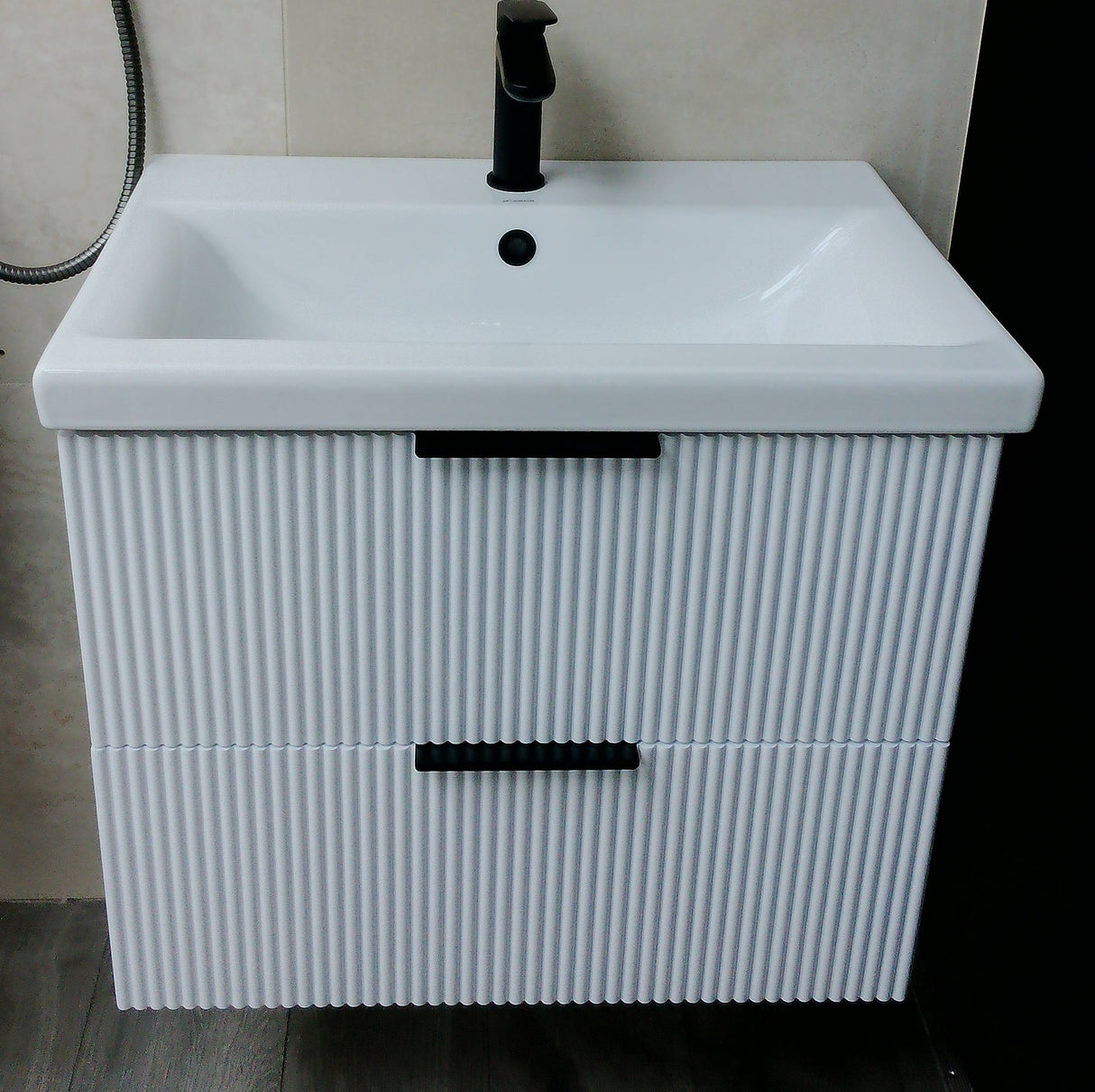 Audrey fluted wall hung vanity unit inc basin 600mm