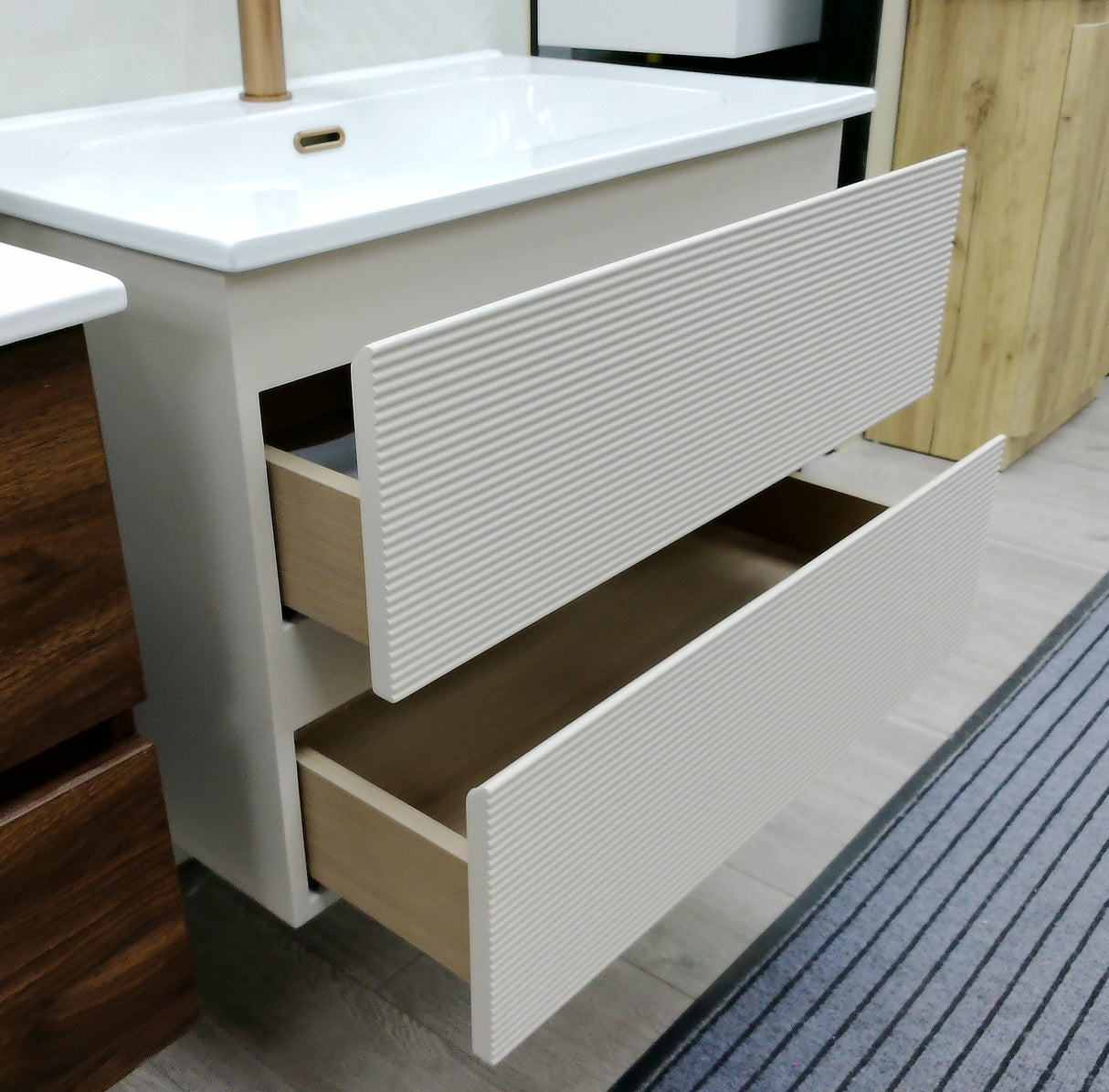 Lucento wall hung vanity unit inc basin 700mm