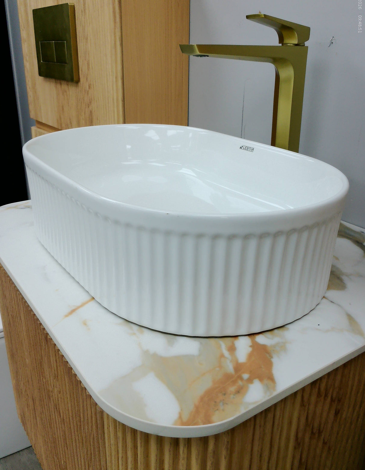 Aileen fluted wall hung vanity inc worktop and bowl 600mm