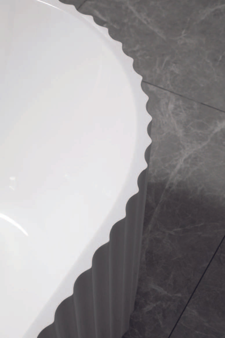 MODO Freestanding Bathtub Fluted white 1700MM X 800MM X 580MM