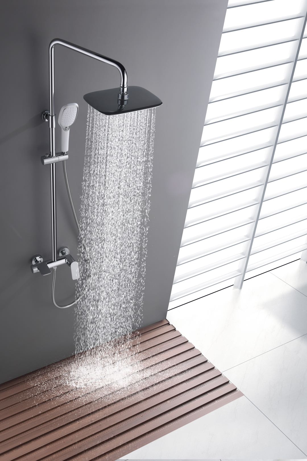 Strike polished chrome brass shower mixer