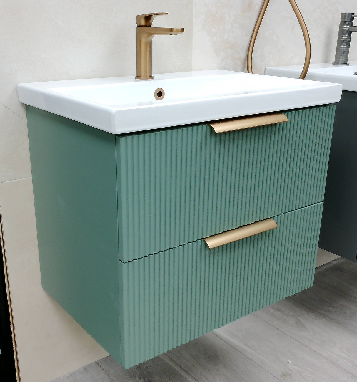 Audrey fluted wall hung vanity unit inc basin 600mm