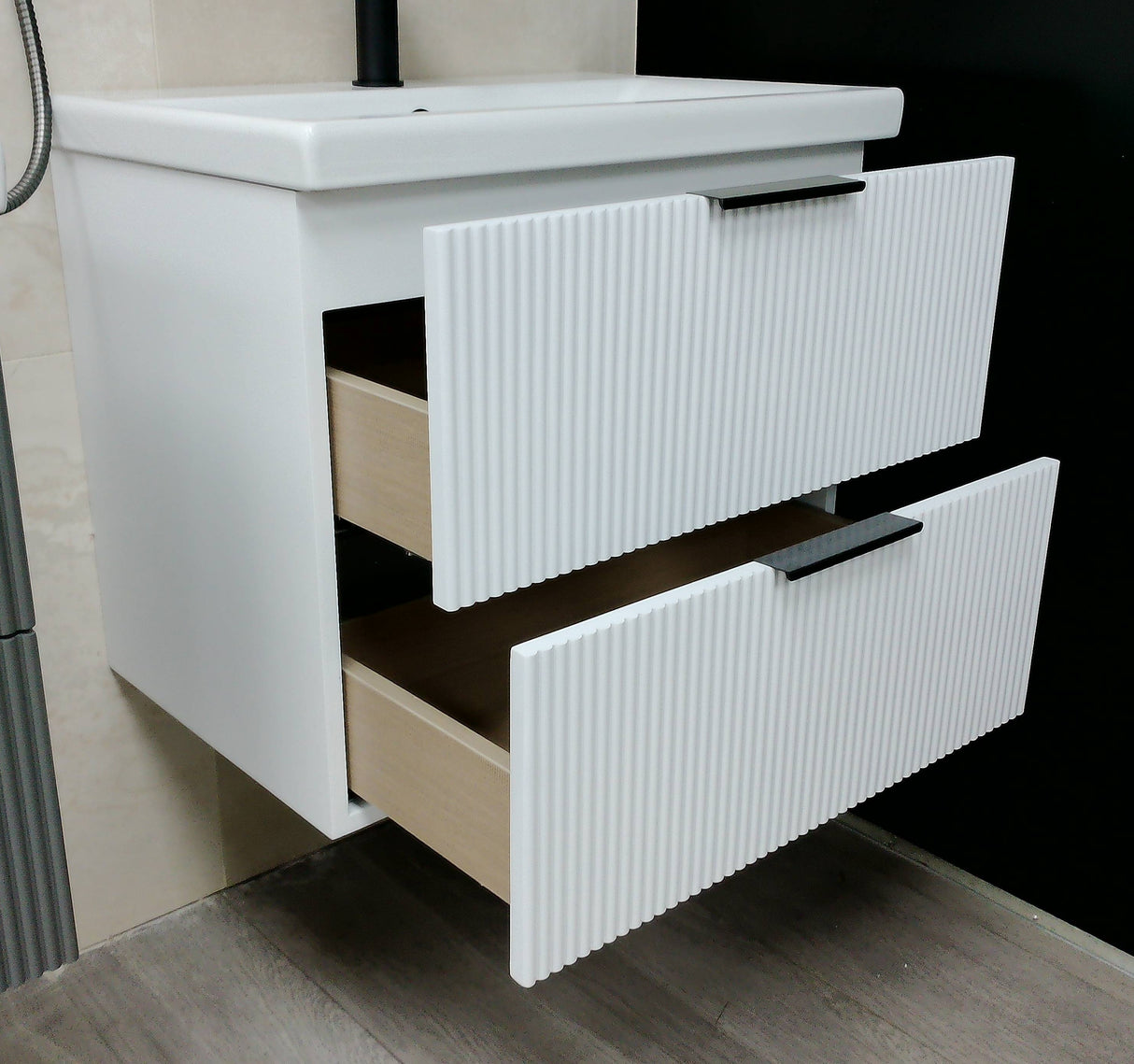 Audrey fluted wall hung vanity unit inc basin 600mm