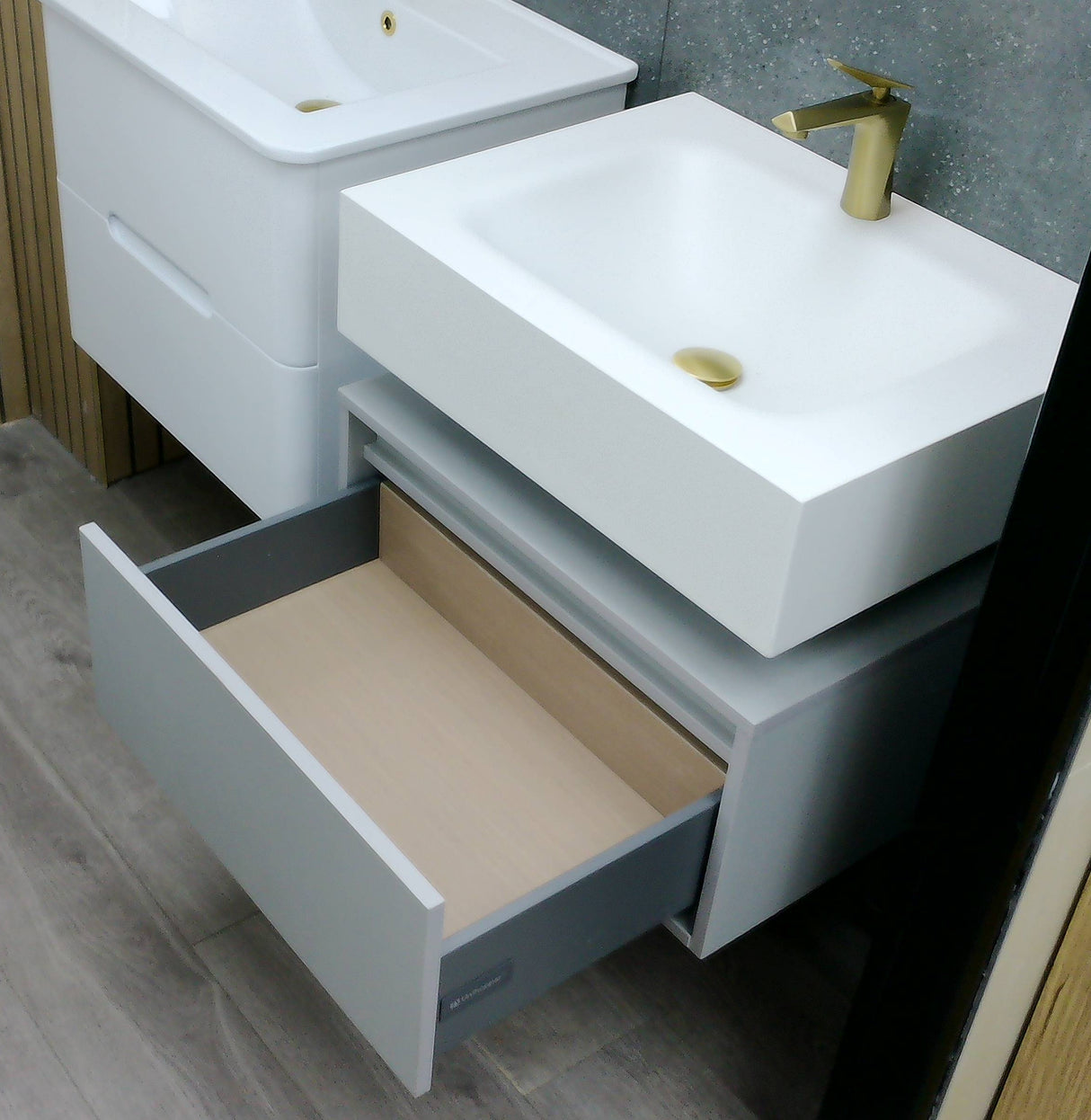 Cindy Dove grey floating wall hung vanity set inc basin 600mm