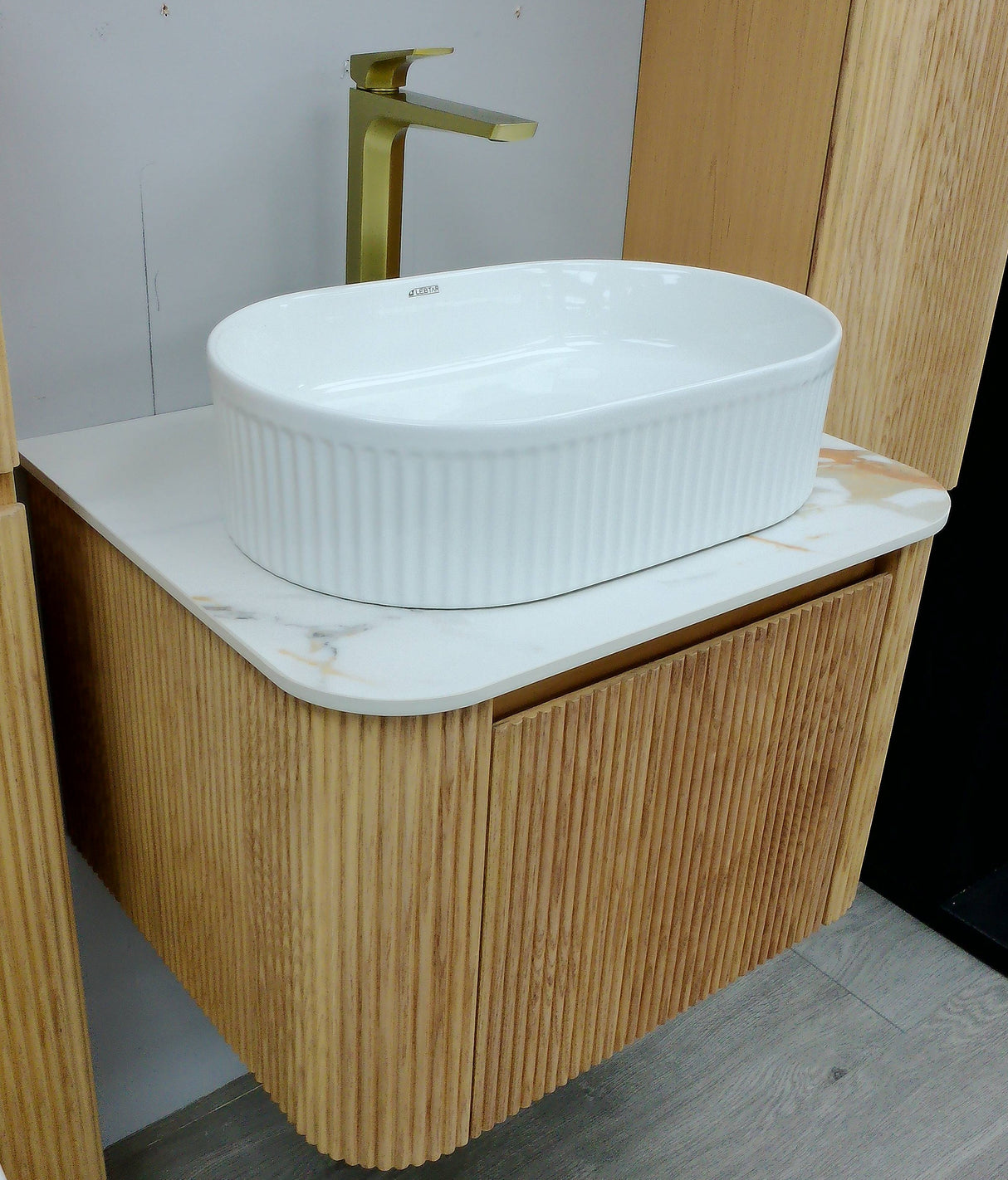 Aileen fluted wall hung vanity inc worktop and bowl  600mm