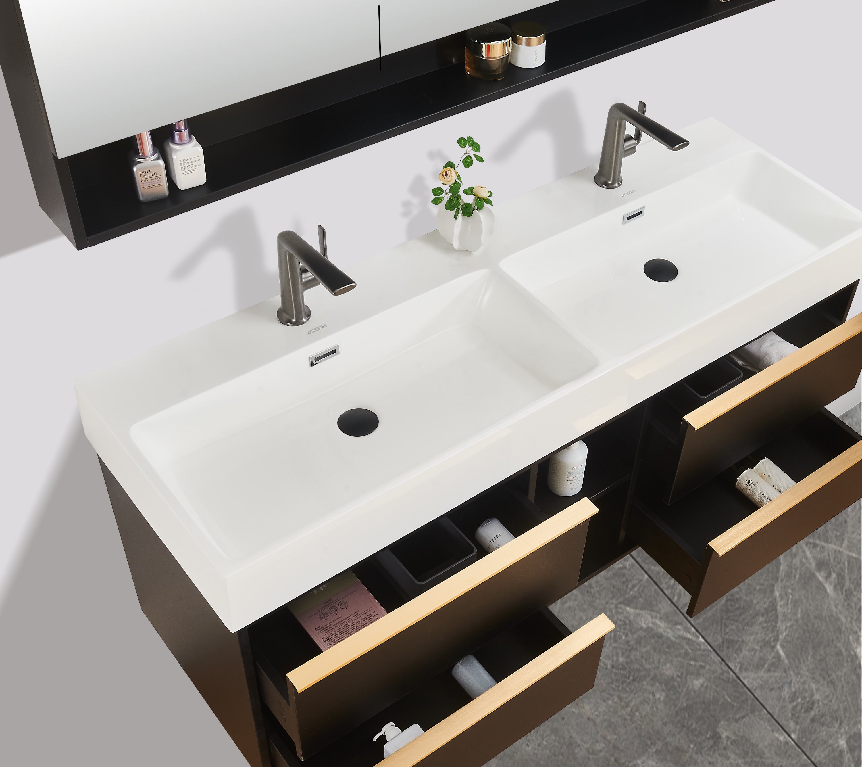 Fiona vanity