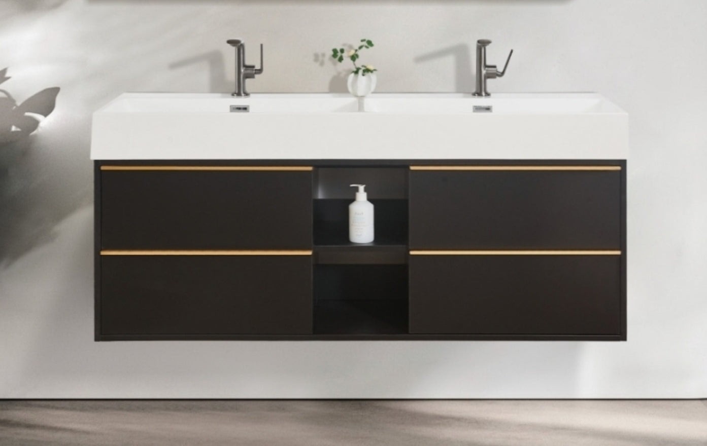 Fiona vanity